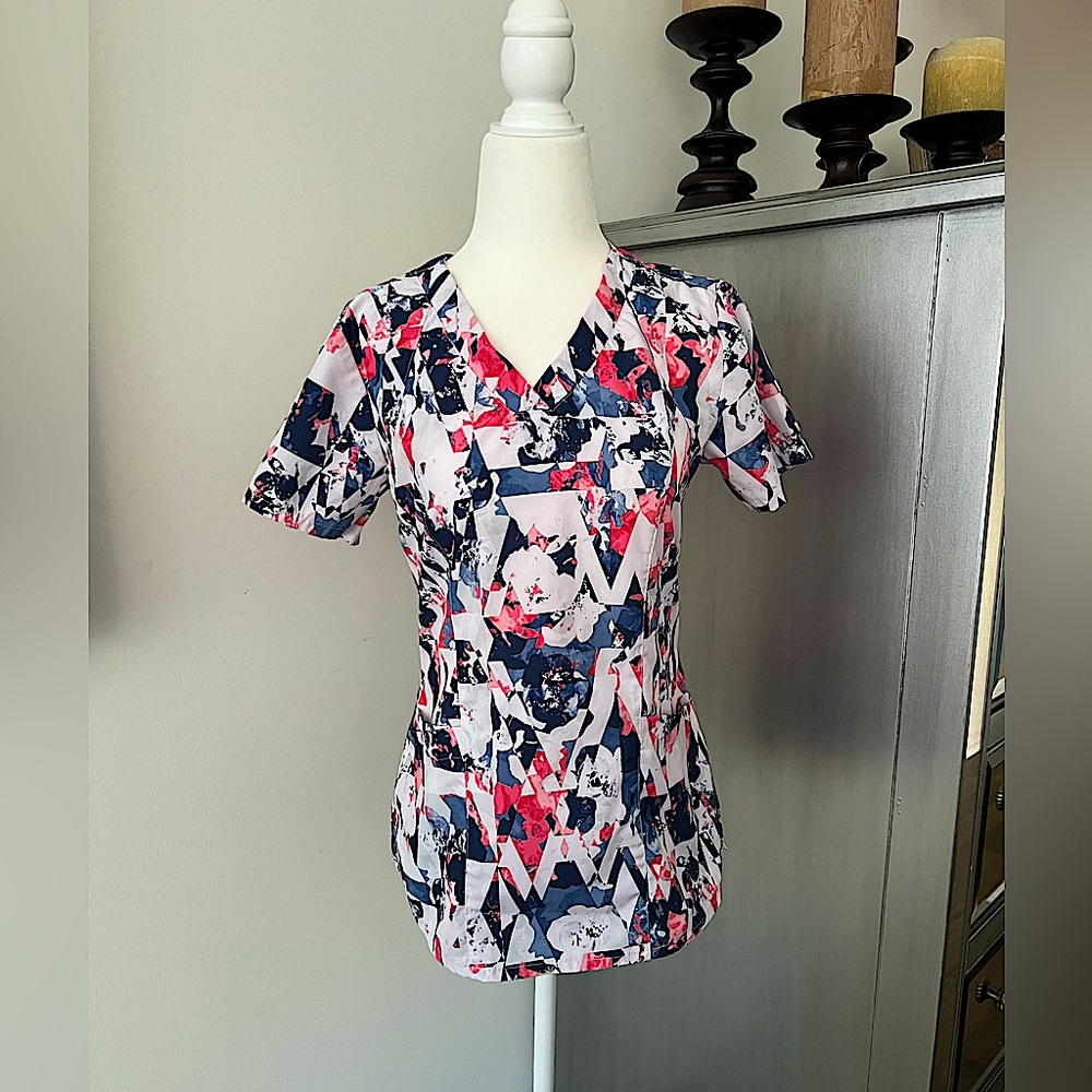 Barco One Scrub Top